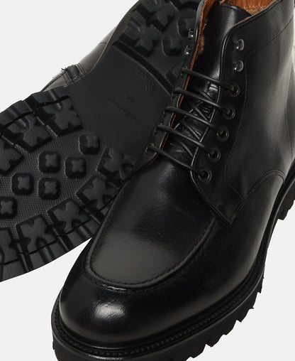 Schnürstiefeletten