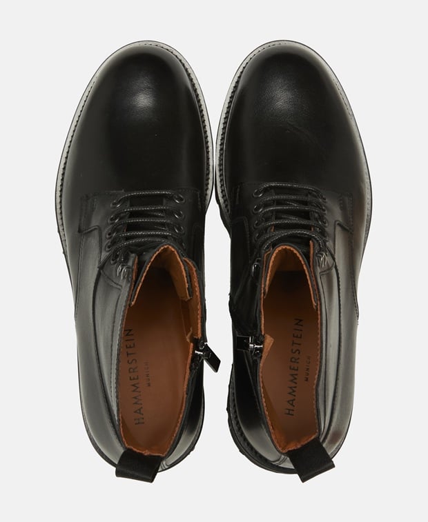 Schnürboots