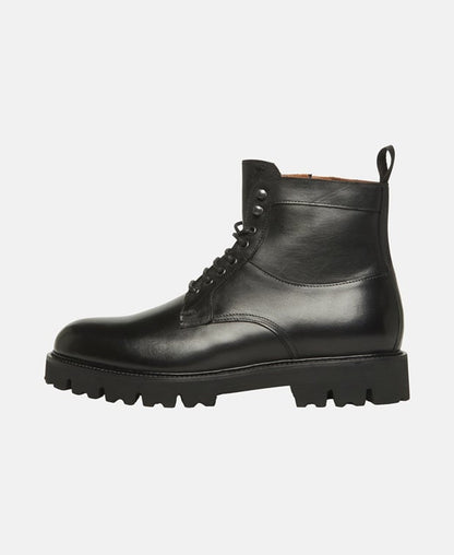 Schnürboots