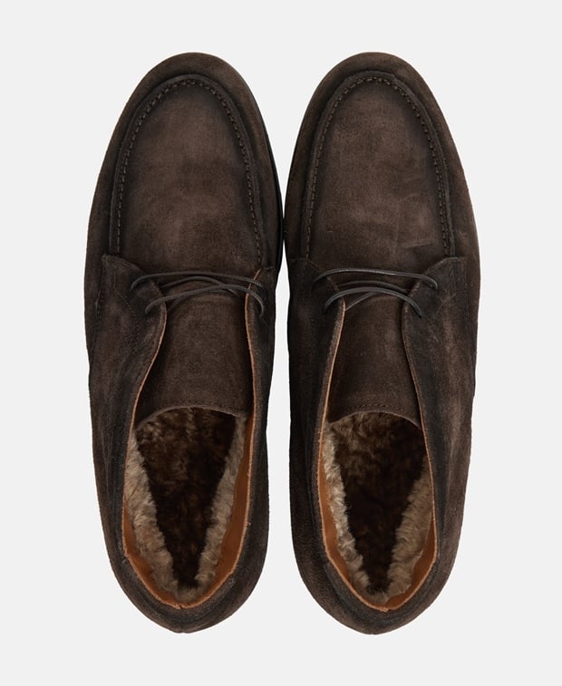 Schnürschuhe