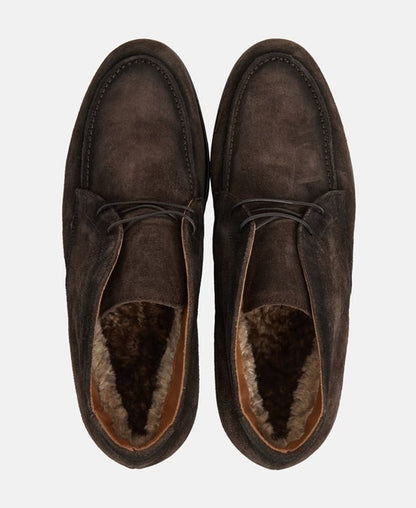 Schnürschuhe