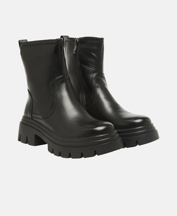 Chelsea Boots