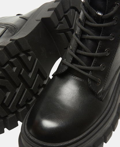 Schnürstiefeletten