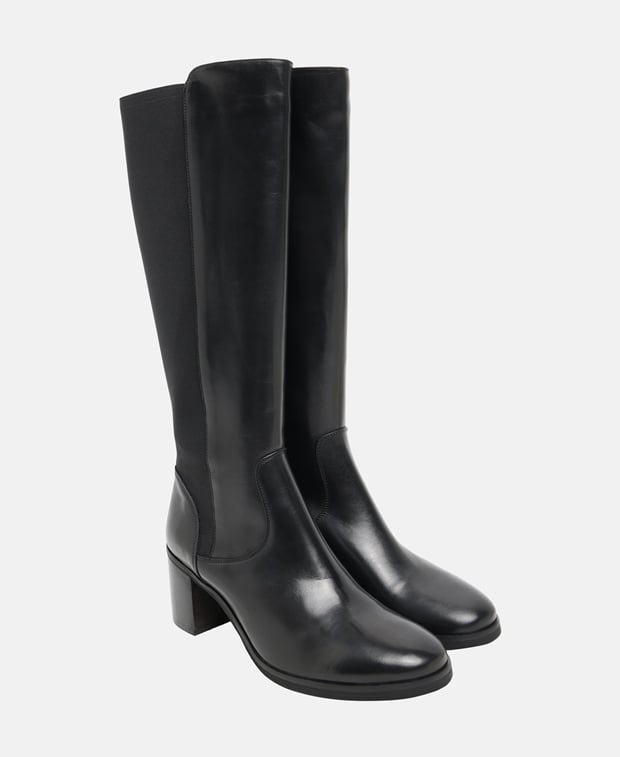 Wadenhohe Stiefel