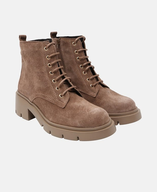 Schnürboots