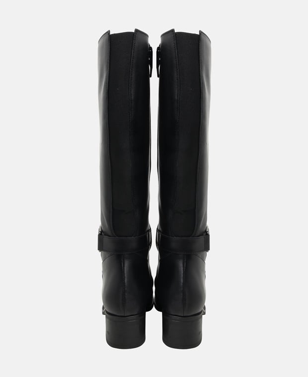 Wadenhohe Stiefel