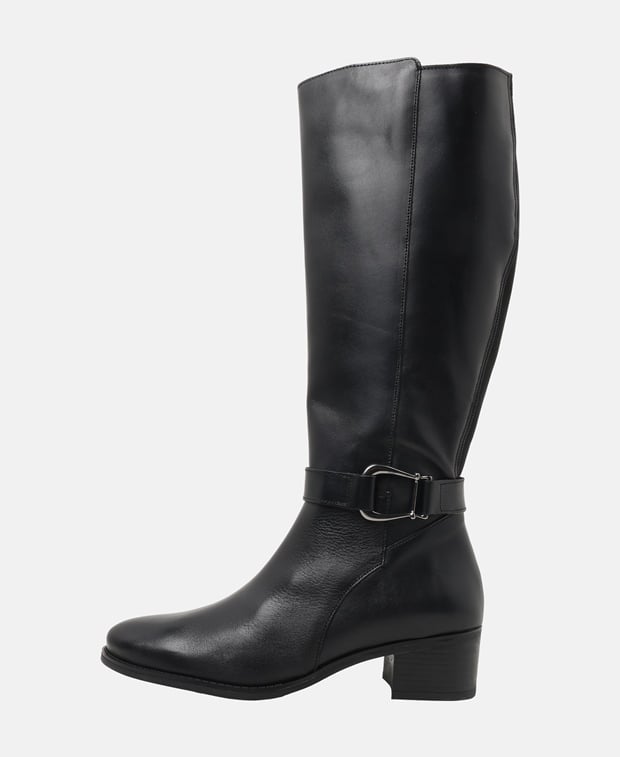 Wadenhohe Stiefel