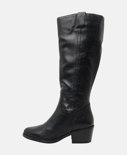 Wadenhohe Stiefel
