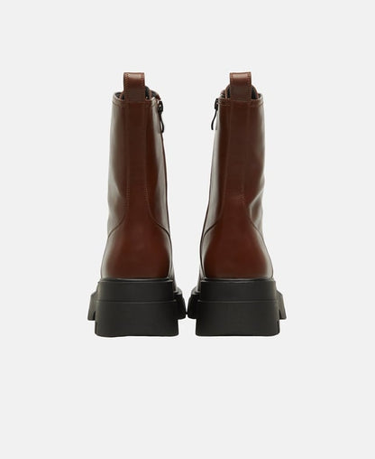 Schnürstiefeletten