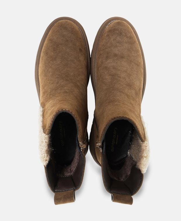 Chelsea Boots