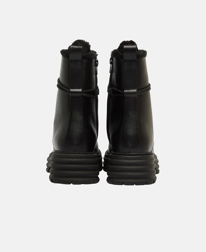 Schnürstiefeletten