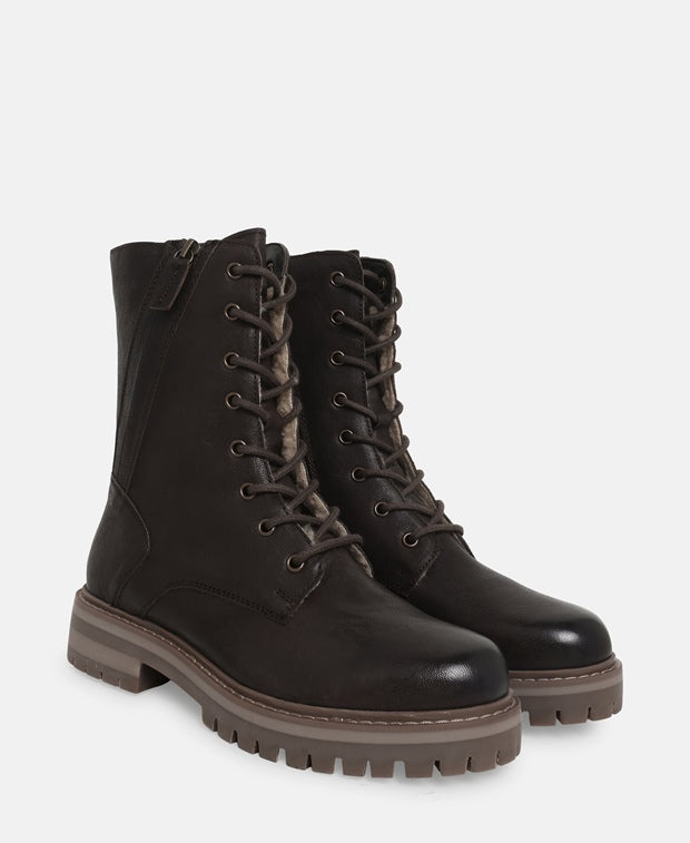 Schnürstiefeletten