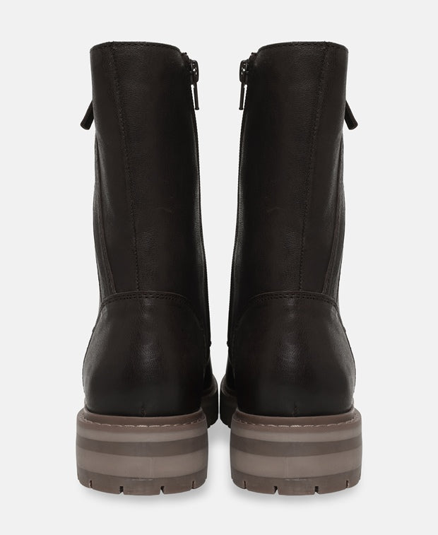 Schnürstiefeletten