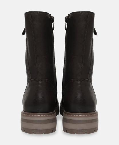 Schnürstiefeletten