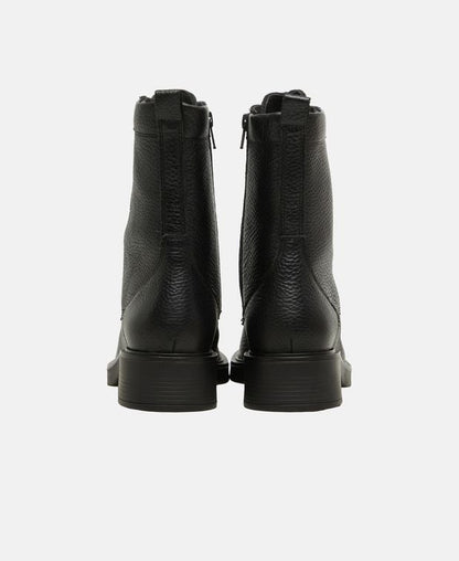 Schnürstiefeletten