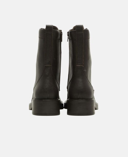 Schnürstiefeletten