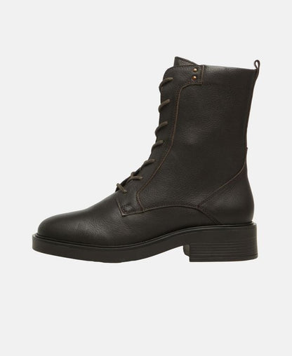 Schnürstiefeletten