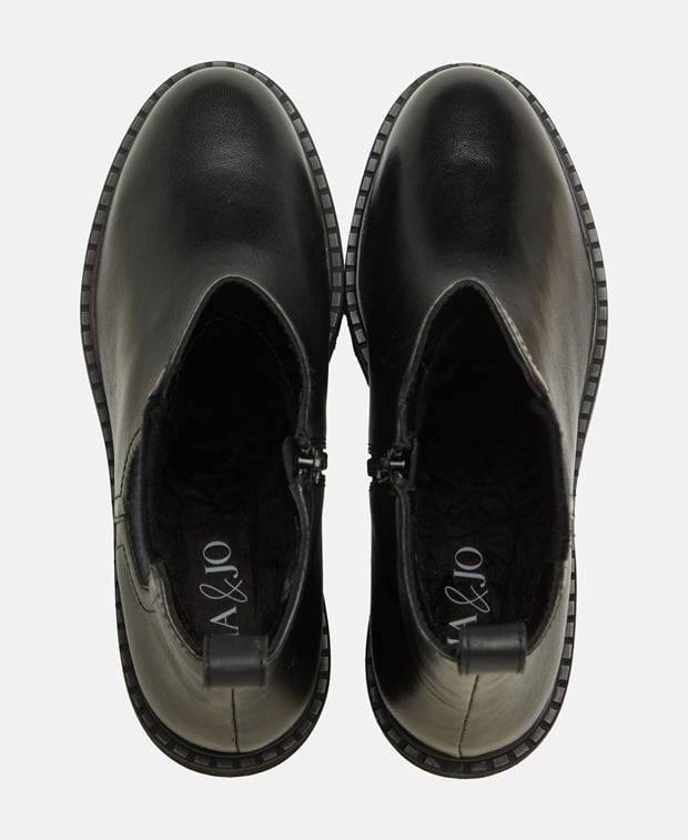 Chelsea Boots