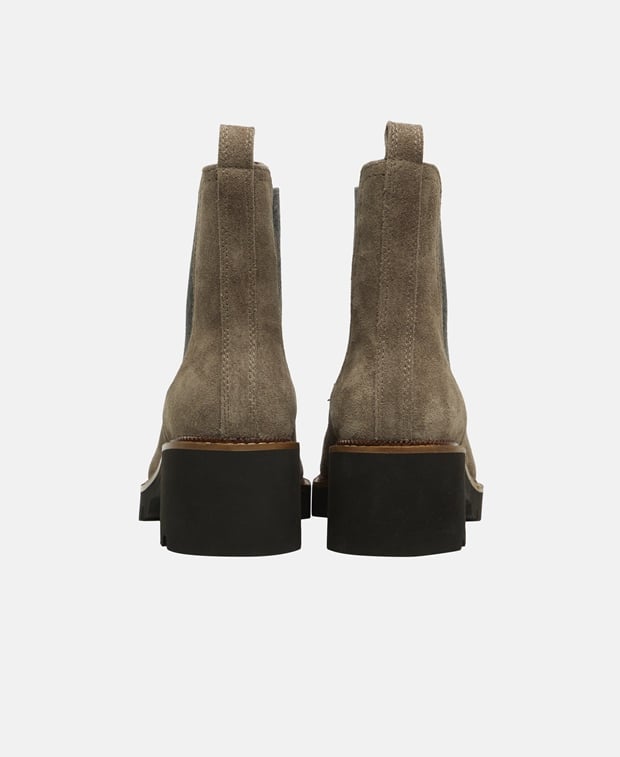 Chelsea Boots