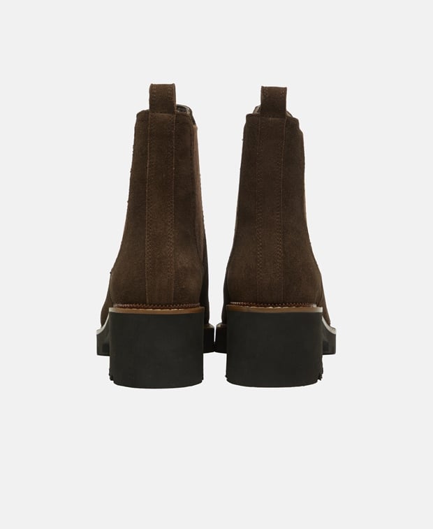Chelsea Boots