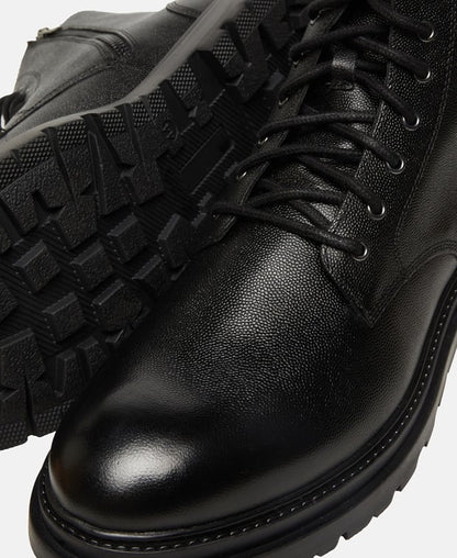 Schnürstiefeletten
