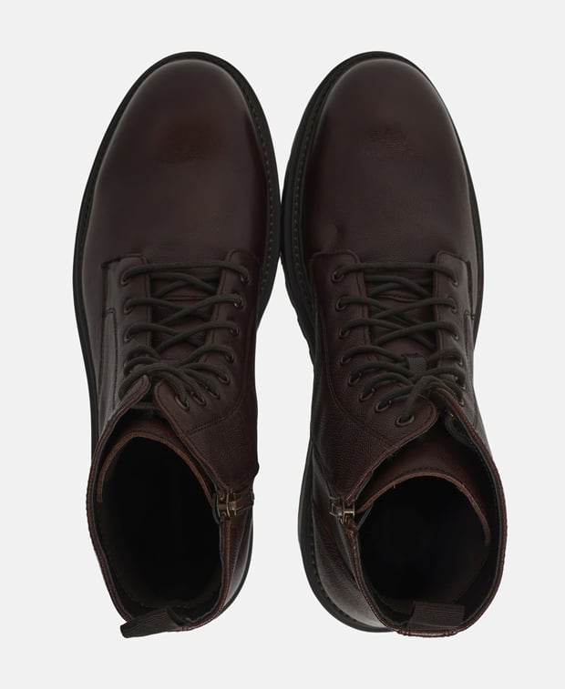 Schnürstiefeletten