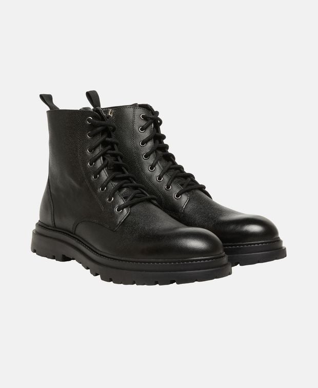 Schnürstiefeletten