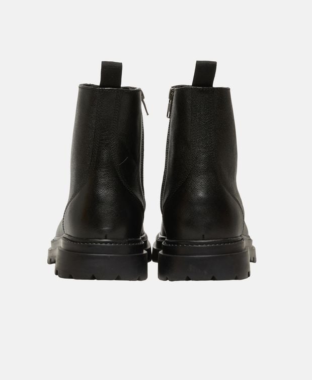 Schnürstiefeletten