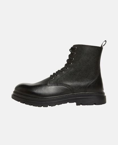 Schnürstiefeletten