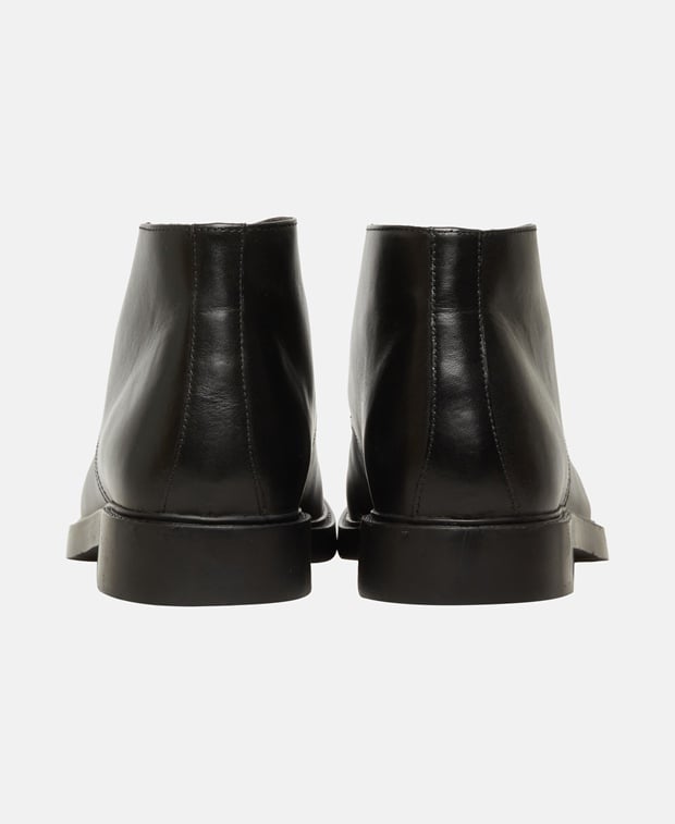 Schnürschuhe