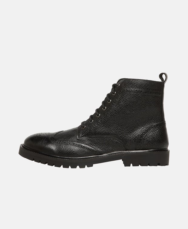Schnürstiefeletten