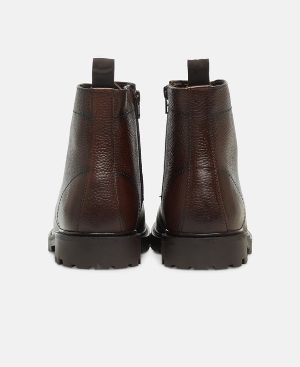 Schnürstiefeletten