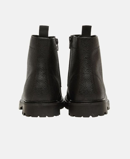Schnürstiefeletten