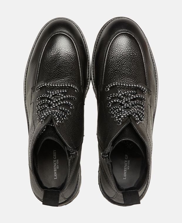 Schnürstiefeletten