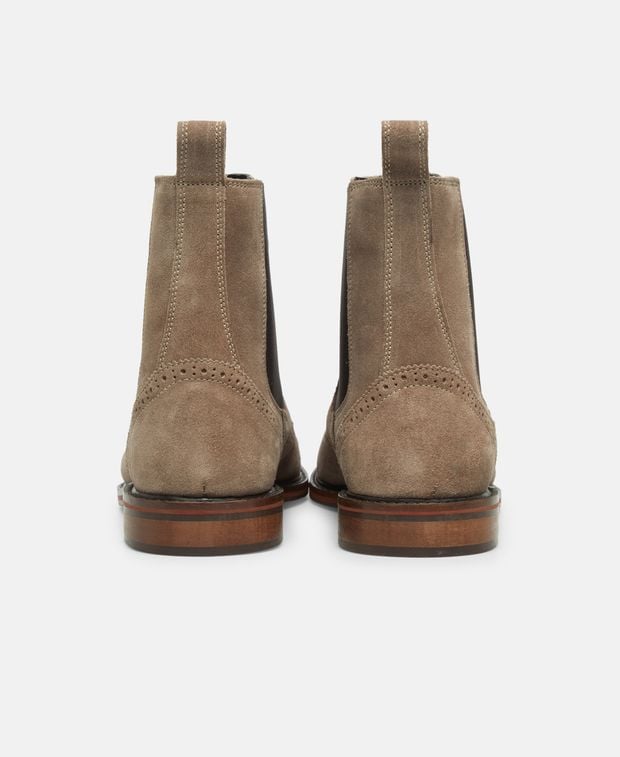 Chelsea Boots