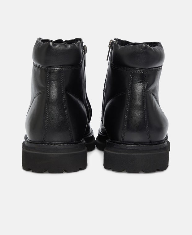 Schnürstiefeletten