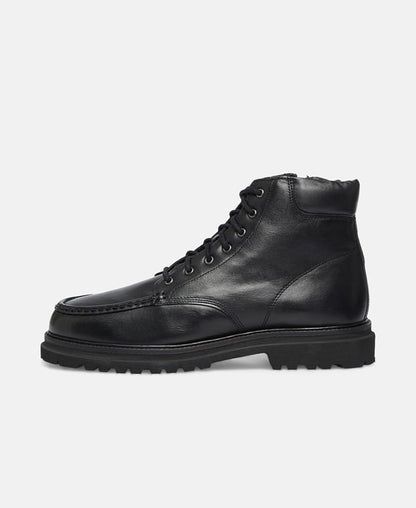 Schnürstiefeletten