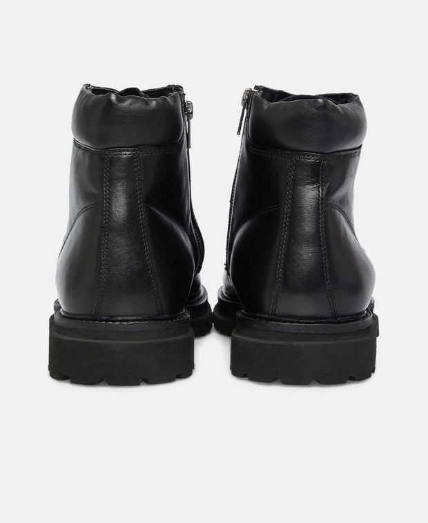Schnürstiefeletten