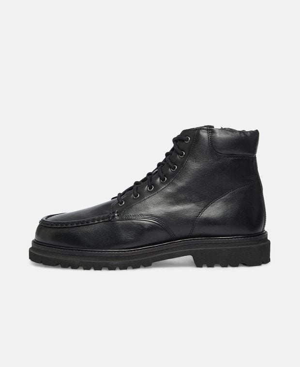 Schnürstiefeletten