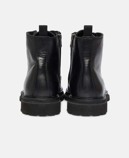 Schnürstiefeletten