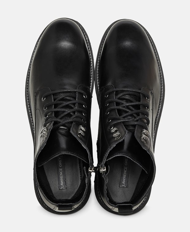 Schnürstiefeletten