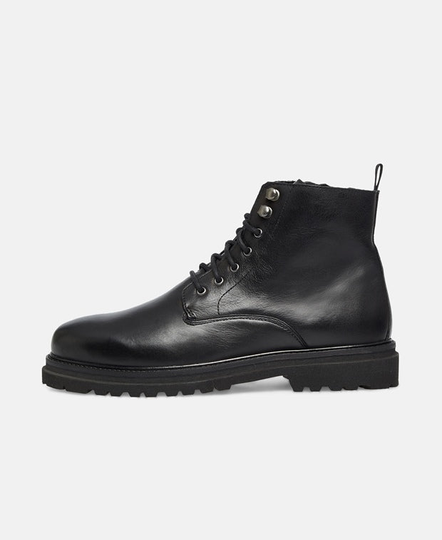 Schnürstiefeletten