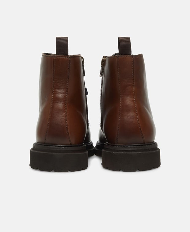 Schnürstiefeletten