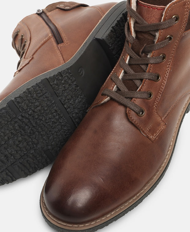 Schnürstiefeletten