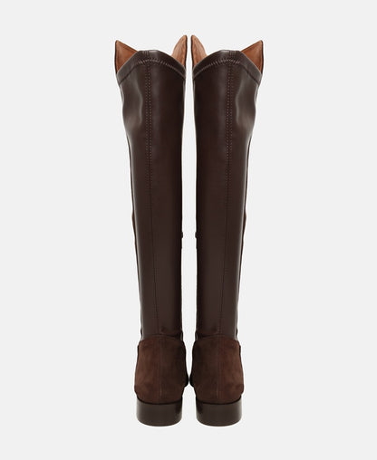 Wadenhohe Stiefel