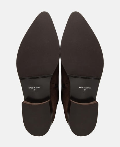 Wadenhohe Stiefel