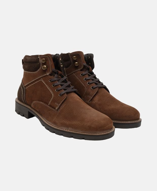 Schnürboots