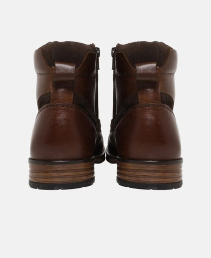 Schnürstiefeletten