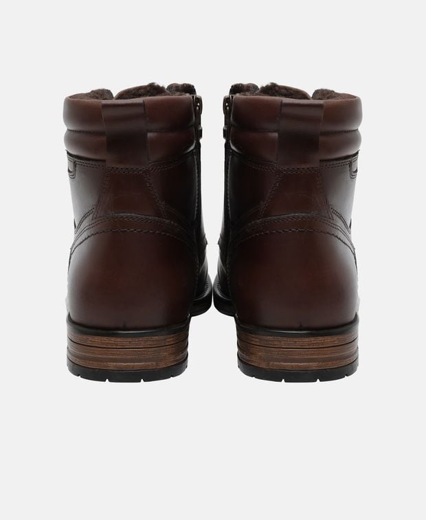Schnürboots