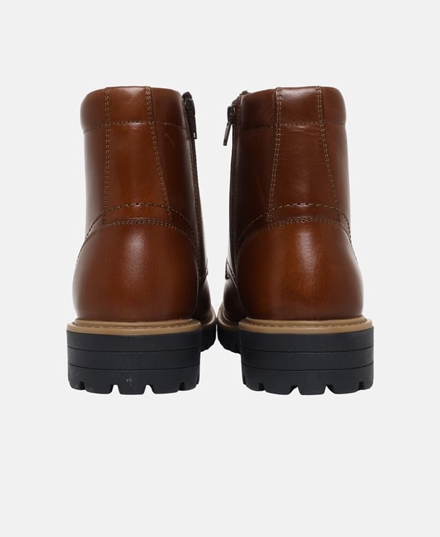 Schnürboots